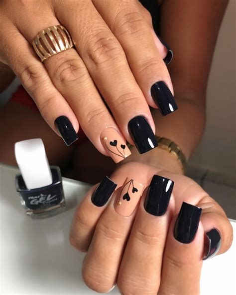 Unhas Esmaltadas De Preto E Nude Combina O Diferente