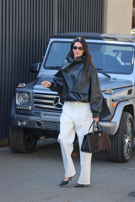 Kendall Jenners Phoebe Philo Cape Coat Is The Epitome Of Chic Webtimes