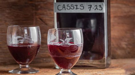 How To Make Cassis The Black Currant Liqueur Youtube