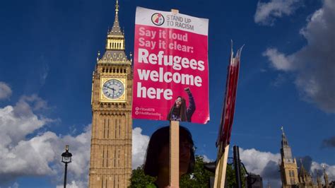 Gro Britannien Umstrittenes Asylgesetz Nimmt Letzte H Rde Im Parlament