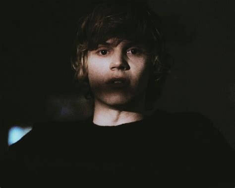 Пин на доске EVAN PETERS TATE LANGDON AESTHETIC ICONS WALLPAPER