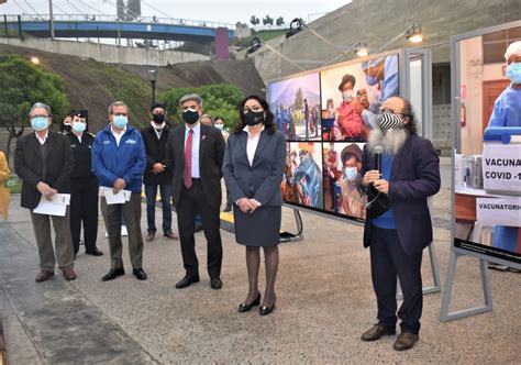 Premier Violeta Bermúdez Y El Alcalde De Miraflores Luis Molina Visitaron La Exposición En