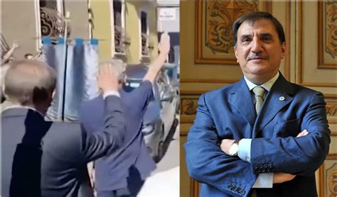 Romano La Russa Fa Il Saluto Fascista Ma Resta Assessore In Regione