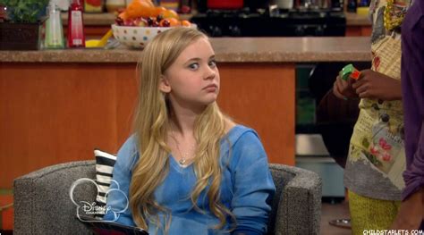 China Anne McClain/Sierra McCormick/Stefanie Scott - Disney's "ANT Farm ...