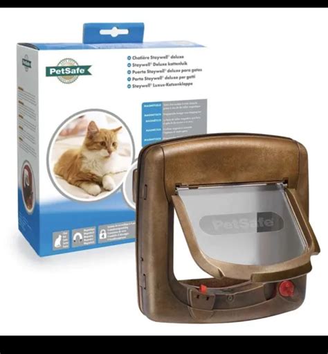 Petsafe Ef Staywell Deluxe Way Locking Magnetic Cat Flap White