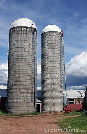 Farm Silos Stock Photos Images Pictures 2 072 Images Silos