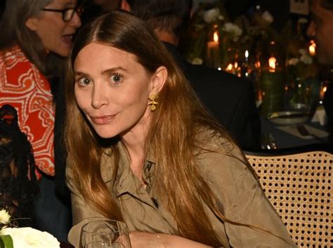 Mary Kate And Ashley Olsen Go Brunette In First Outing In Years