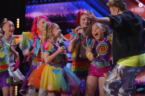 ‘agt’ Premiere Jojo Siwa Debuts Xomg Pop