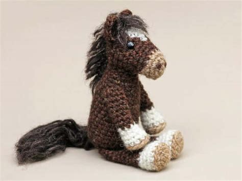 15 Crochet Horse Patterns - Crochet News