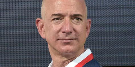 Jeff Bezos Acaba De Retirar 1800 Millones De Dólares En Acciones De