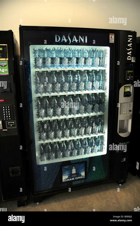 Water Vending Machine Hi Res Stock Photography And Images Alamy