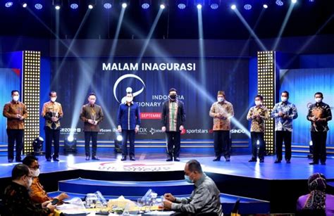 Bupati Raih Penghargaan Indonesia Visionary Leaders Season Vii Viii