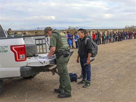 Border Patrol Arrests 376 Who Dug Under Barrier In Arizona National Post