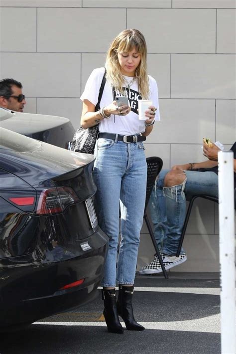 Miley Cyrus in a White Tee Was Seen Out in Los Angeles 10/19/2019-5 ...