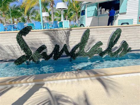 Sandals Royal Bahamian Review (Why We Love This Island Escape!) - Firefly Travels