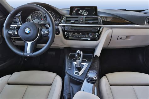 Fotos Interiores BMW 330e IPerformance Berlina 2015 2018 Km77