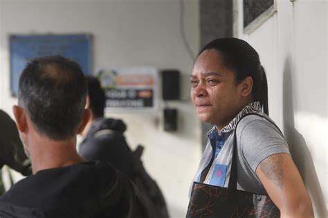 Passageiros são assaltados e agredidos em ônibus na Avenida Brasil