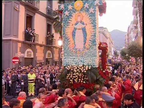 Salerno La Statua Di San Matteo Non Soster Davanti Al Comune