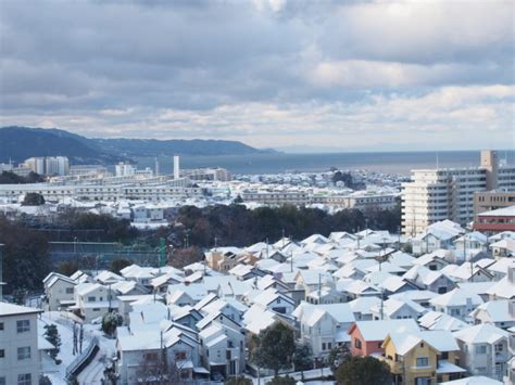 「10年に一度」の最強寒波で神戸はどうなった？「雪」の様子を確認してみた 神戸ジャーナル