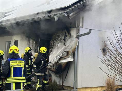 Neuburg Schrobenhausen Sauna Brennt Flammen Greifen Auf Das Haus