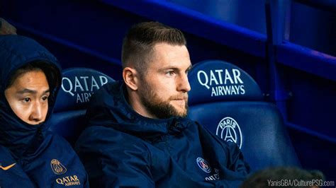 Mercato Interrogé sur son avenir au PSG Skriniar s agace CulturePSG