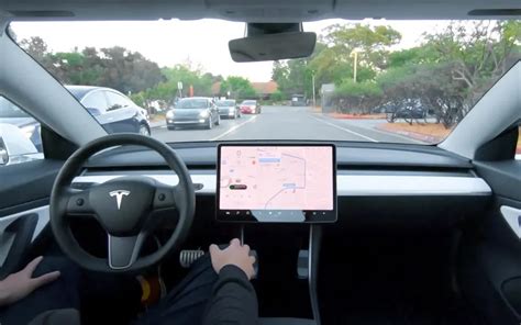 Tesla Lanza Una Nueva Actualización De Su Conducción Autónoma Estas