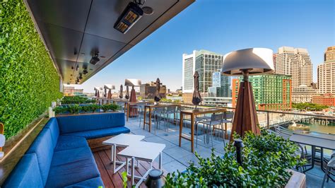 Lookout Rooftop Bar in Boston | The Envoy Hotel