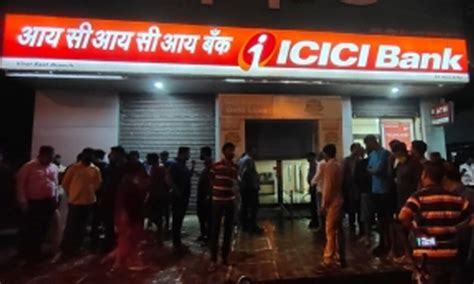 Icici Bank Posts Rs 11 059 Cr In Net Profit Infuses Rs 500 Cr In Home