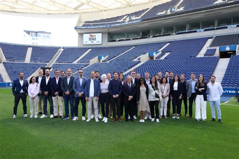 Mundial 2030 FIFA concluiu no Dragão visita técnica aos estádios