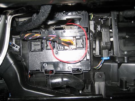 Where Is Comfort Control Module On 2007 Vw Passat