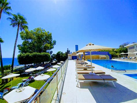 Strong tourism and exports support Cyprus economic growth in first half