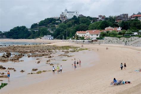 Playa De Bikinis Santander Cantabria