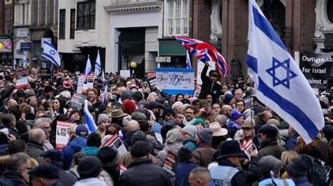 Extraordinary London Rally Against Anti Semitism In Stark Contrast