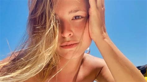 Playboy Model Marisa Papen Dives Naked With Sharks In Hawaii Daily