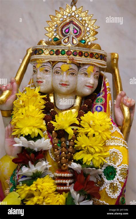 Leicester hindu temple hi-res stock photography and images - Alamy