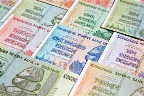 Usd En Zig Voici Pourquoi La Monnaie Du Zimbabwe Seffondre Par Invezz