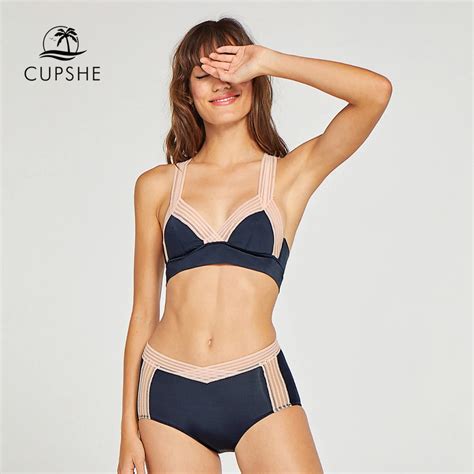 CUPSHE Sexy Lace Navy And Pink Back Cross Lingerie Sets 2019 Women