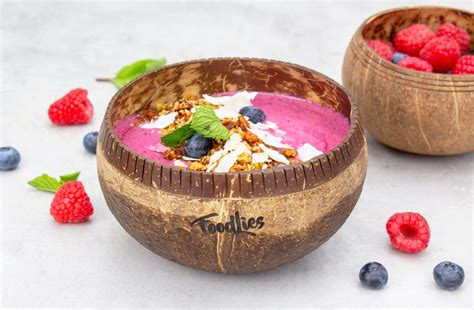 Smoothie Bowl Met Rood Fruit FoodLies