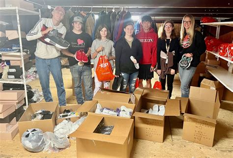 R 7 Bridges Creates Shoe Locker For Students West Plains Daily Quill