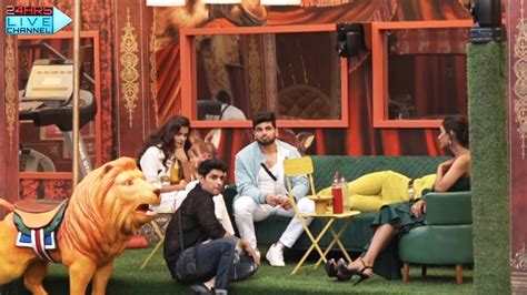 Bigg Boss Live Priyanka Aur Ankit Me Hui Sulah Sath Najar Aaye