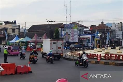 Jalur Dari Cianjur Menuju Puncak Bogor Ditutup Saat Malam Tahun Baru