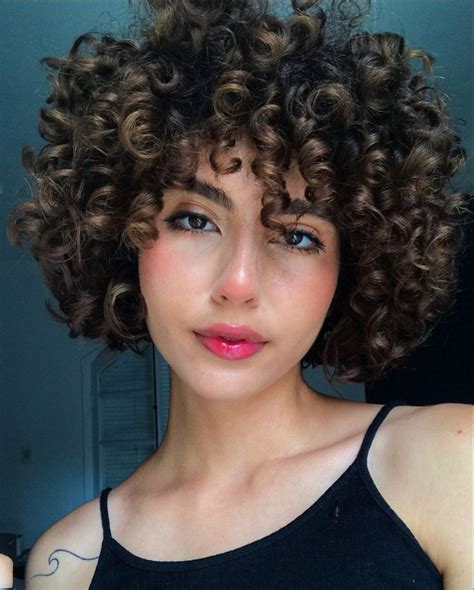 Pin By Alicia Cisneros On My Style Haircuts For Curly Hair Curly Hair Trends Beautiful Curly