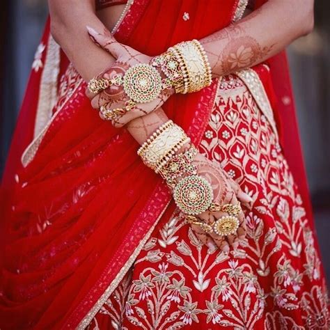 Elegant Bangles Sets For Your Wedding Charm Up And Chunk Your Bangles