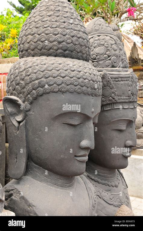 Buddha images at art shop in Bali,Indonesia Stock Photo - Alamy