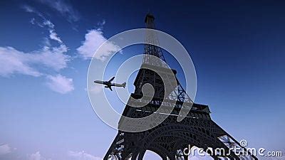 Avion Volant Au dessus De La Longueur De Tour Eiffel Banque De Vidéos