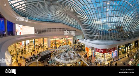 Chadstone Melbourne Hi Res Stock Photography And Images Alamy