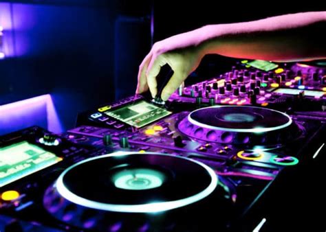 Dj Animateur Pour V Nement Animateur De Soir E Disco Mobile