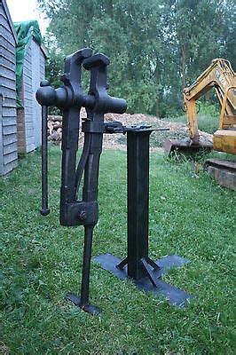 Cast Iron Blacksmith Leg Vice With Stand