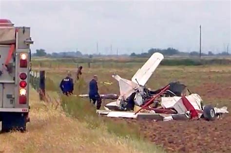 2 pilots killed as crop-dusting planes collide in California