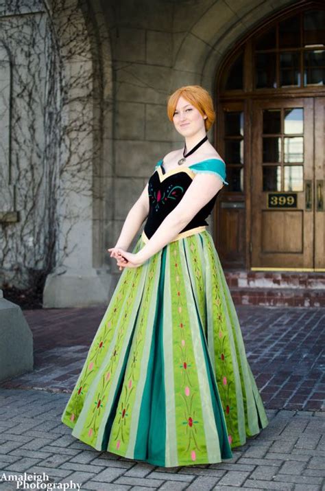 Coronation Anna From Frozen Cosplay Frozen Cosplay Cosplay Cosplay